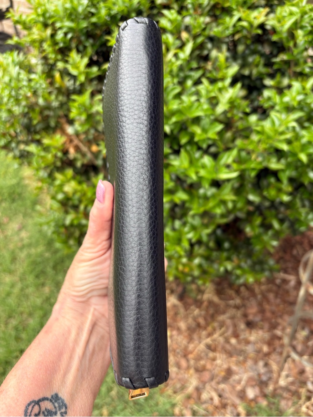 Tory Burch Black Pebbled Leather Whipstitch Zip Wallet - Picture 8 of 10